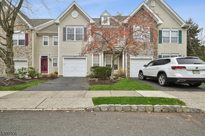 Bernards Twp., NJ 07920,32 Mayflower Dr