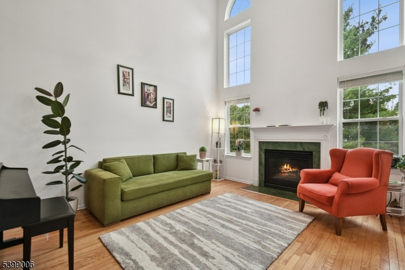 Bernards Twp., NJ 07920,32 Mayflower Dr