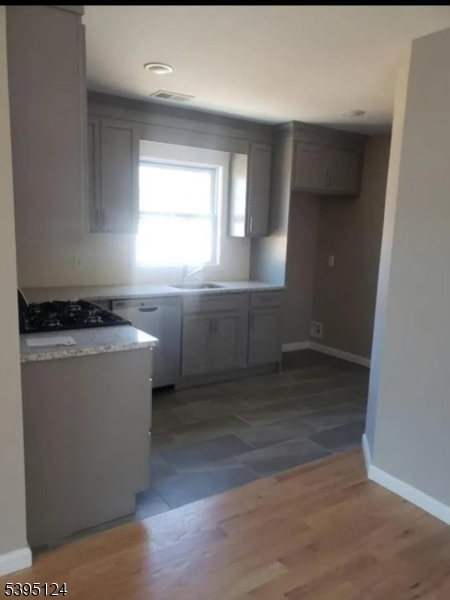 Elizabeth City, NJ 07206,407 Livingston St