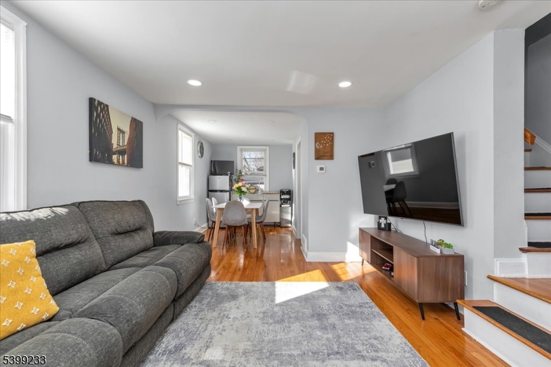 Cranford Twp., NJ 07016,1 Myrtle St