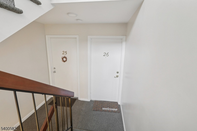 Long Hill Twp., NJ 07933,26 Sunrise Dr