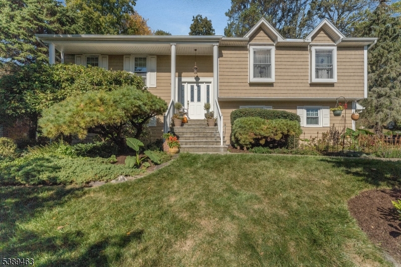 155 Andrea Dr, Rockaway Boro, NJ 07866