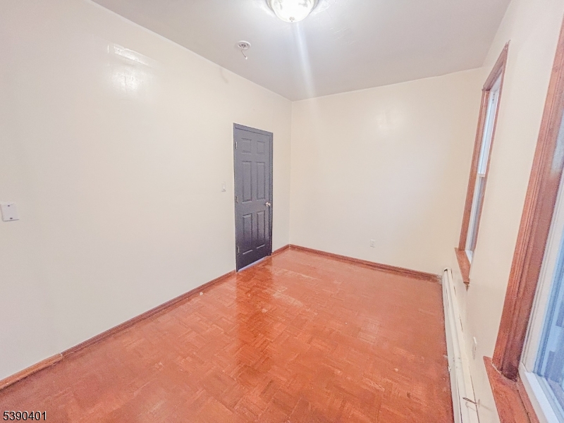 Elizabeth City, NJ 07206,411 Fulton St #2