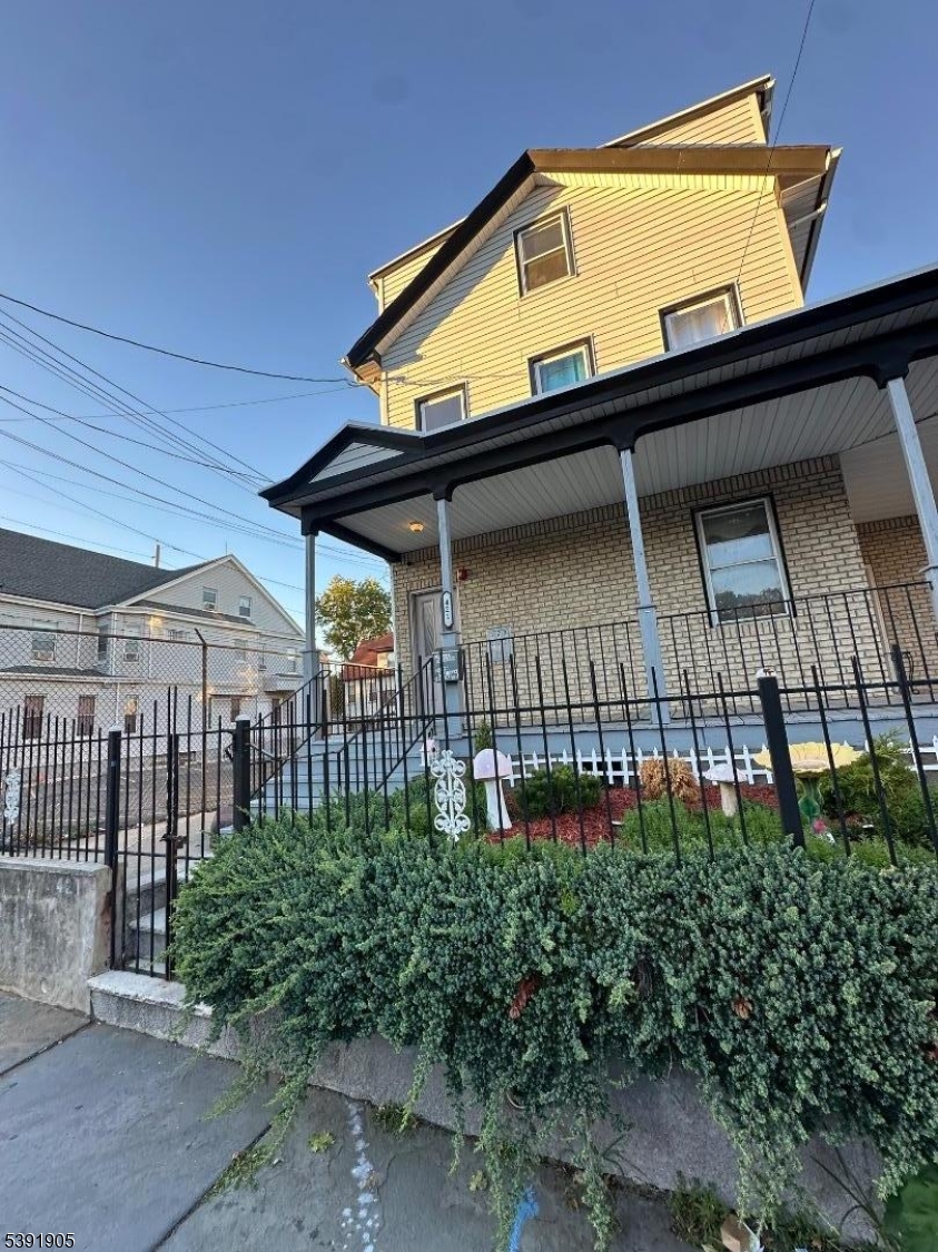 421 Ellison St, Paterson City, NJ 07501
