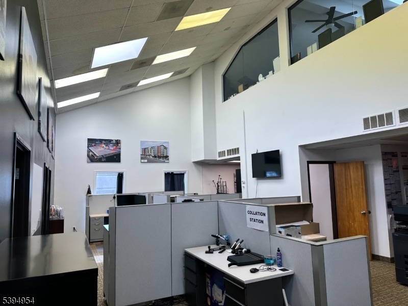 Mountain Lakes Boro, NJ 07046,115 Us Highway 46