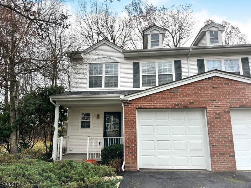 37 Maple Ln, Mount Arlington Boro, NJ 07856