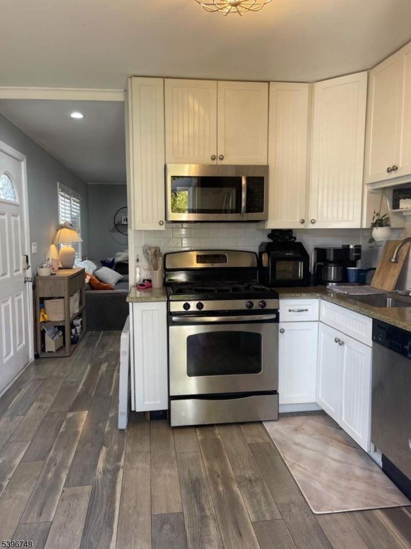 Pequannock Twp., NJ 07444,16 Brookside Ave