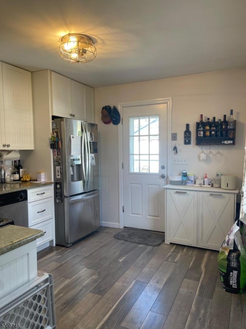 Pequannock Twp., NJ 07444,16 Brookside Ave