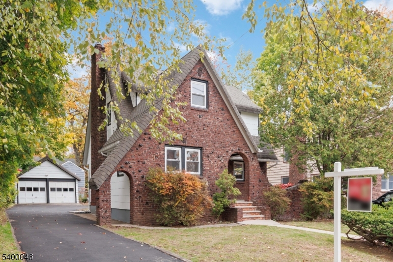 451 Sagamore Ave, Teaneck Twp., NJ 07666