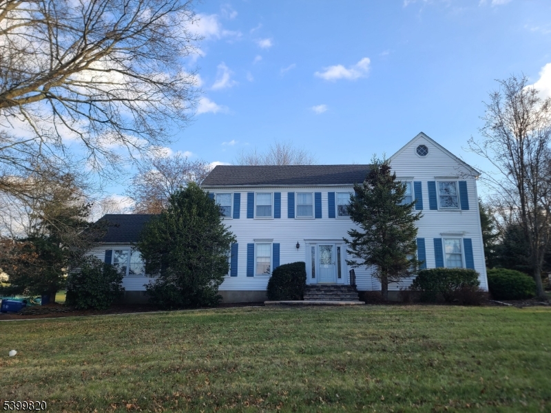 332 Rolling Knolls Way, Bridgewater Twp., NJ 08807
