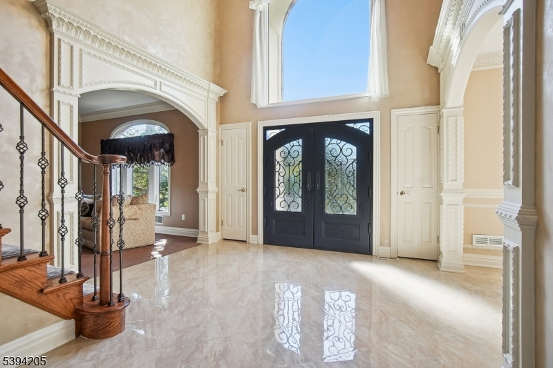 Scotch Plains Twp., NJ 07076,42 Winchester Dr