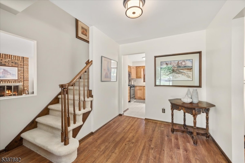 Clinton Twp., NJ 08801,33 John Dr