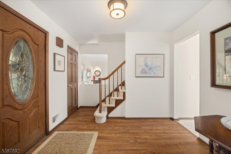 Clinton Twp., NJ 08801,33 John Dr