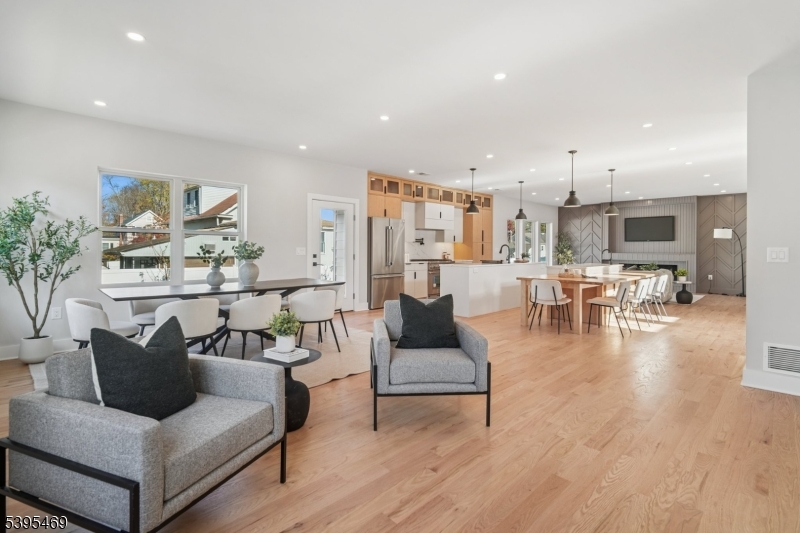 New Providence Boro, NJ 07974,32 Marion Ave