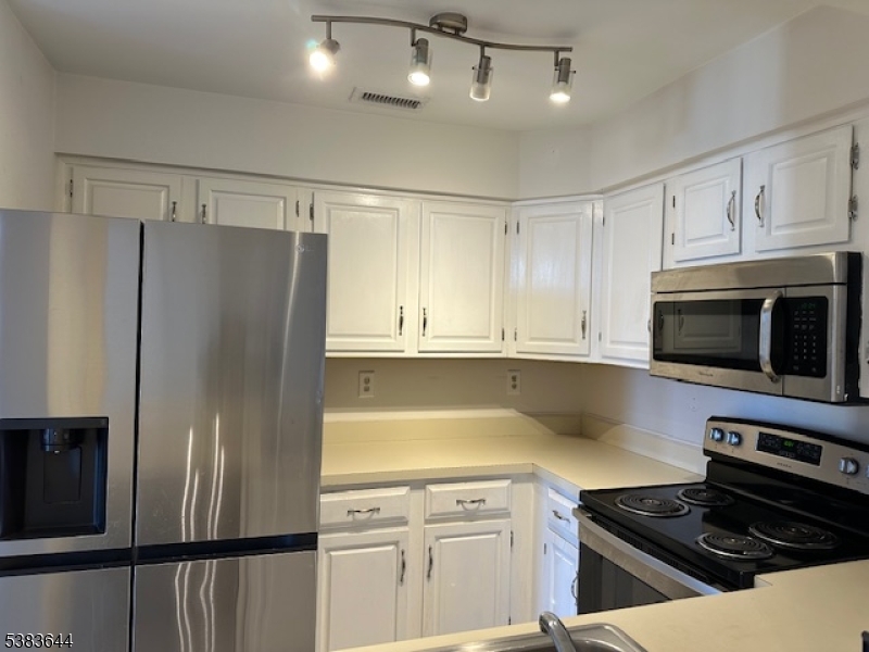 Bedminster Twp., NJ 07921,6 Ray Court