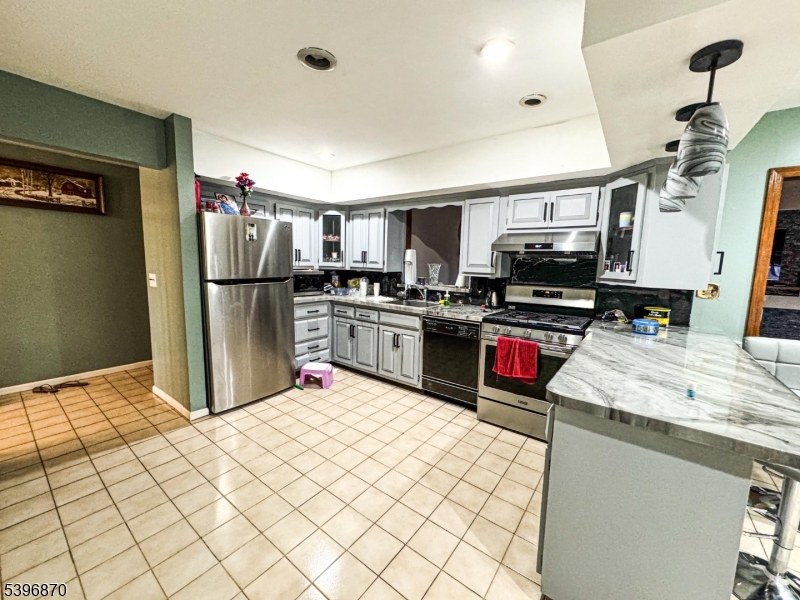 Paramus Boro, NJ 07652,617 Sycamore St