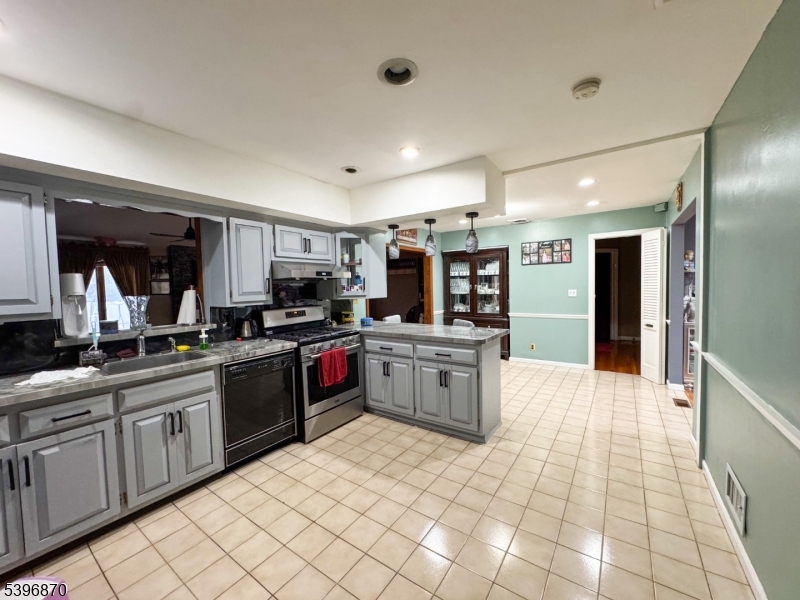 Paramus Boro, NJ 07652,617 Sycamore St