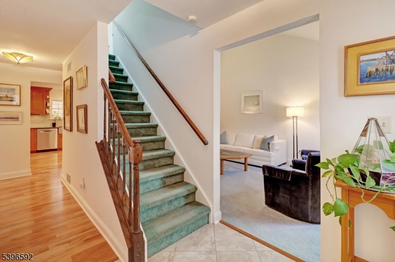 Chatham Twp., NJ 07928,54 Canterbury Rd