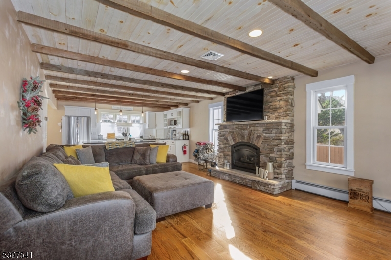 Ringwood Boro, NJ 07456,34 Upper Lakeview Ave