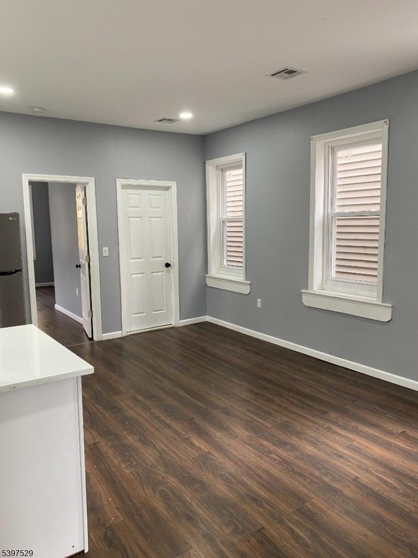 Newark City, NJ 07103,540 S 20Th St, Floor 2