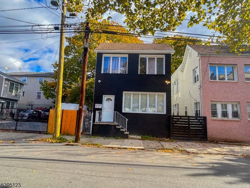 676 S 20Th St, Newark City, NJ 07103