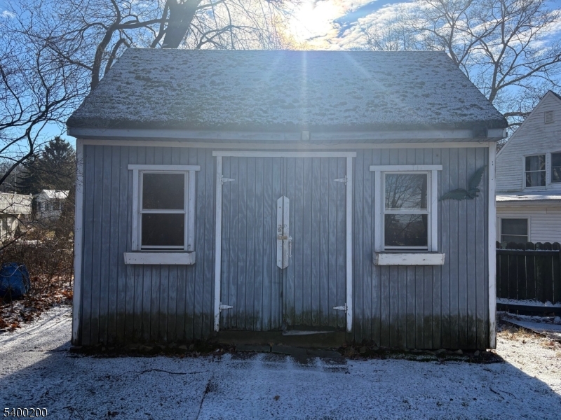 Mount Arlington Boro, NJ 07856,8 Fern Pl