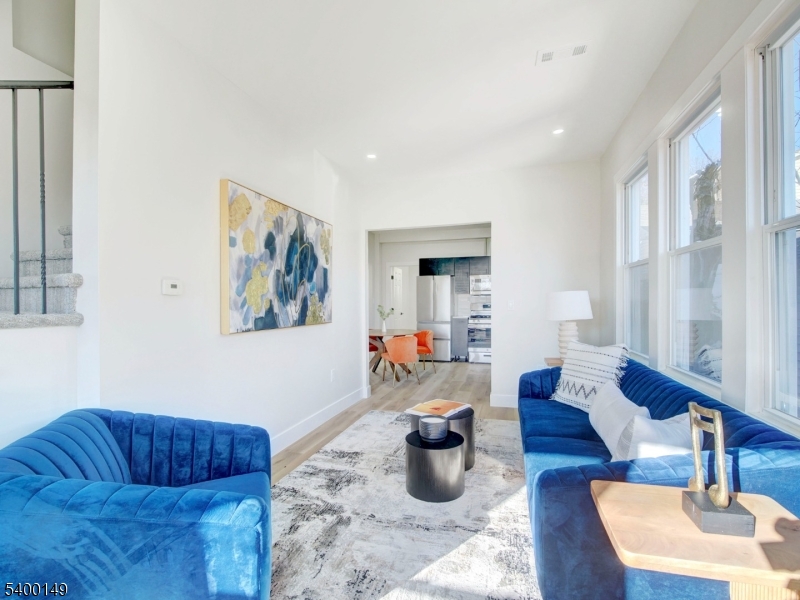 Irvington Twp., NJ 07111,5 Krotik Pl