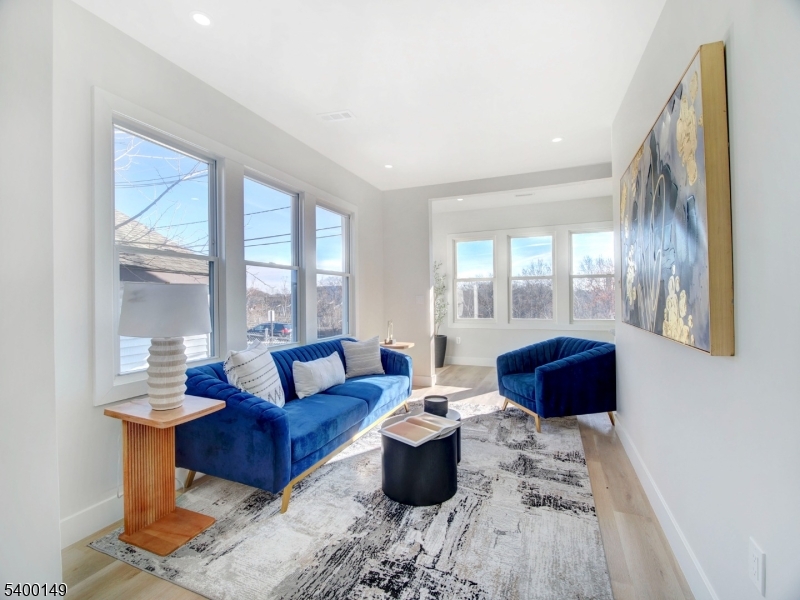 Irvington Twp., NJ 07111,5 Krotik Pl