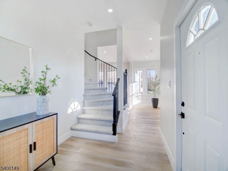 Irvington Twp., NJ 07111,5 Krotik Pl