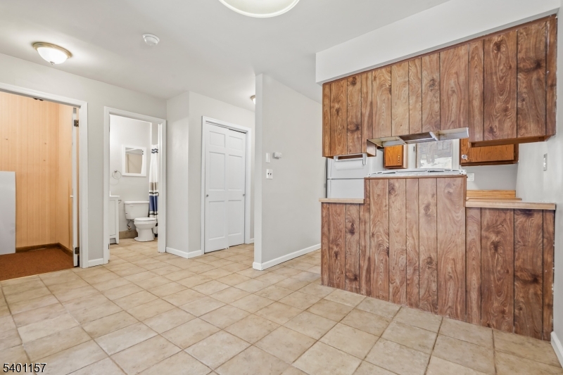 Vernon Twp., NJ 07462,15 Village Way #4