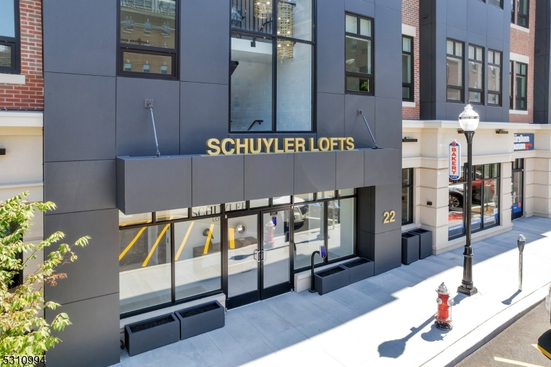 Morristown Town, NJ 07960,22 Schuyler Pl #405