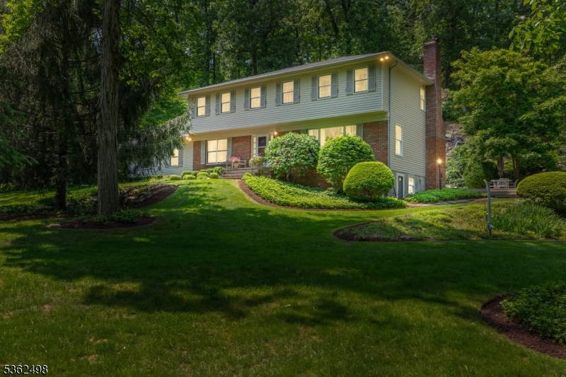 Bernardsville Boro, NJ 07924,71 Mount Harmony Rd