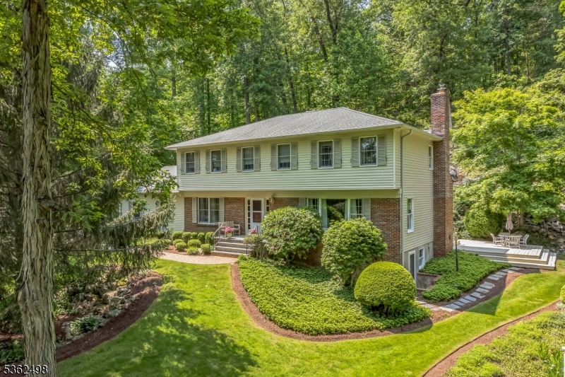 Bernardsville Boro, NJ 07924,71 Mount Harmony Rd