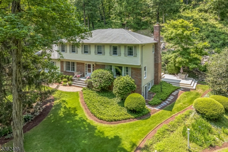 Bernardsville Boro, NJ 07924,71 Mount Harmony Rd