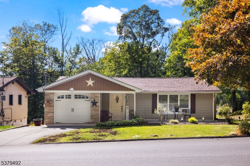 4 Hillside Ave, Hardyston Twp., NJ 07460