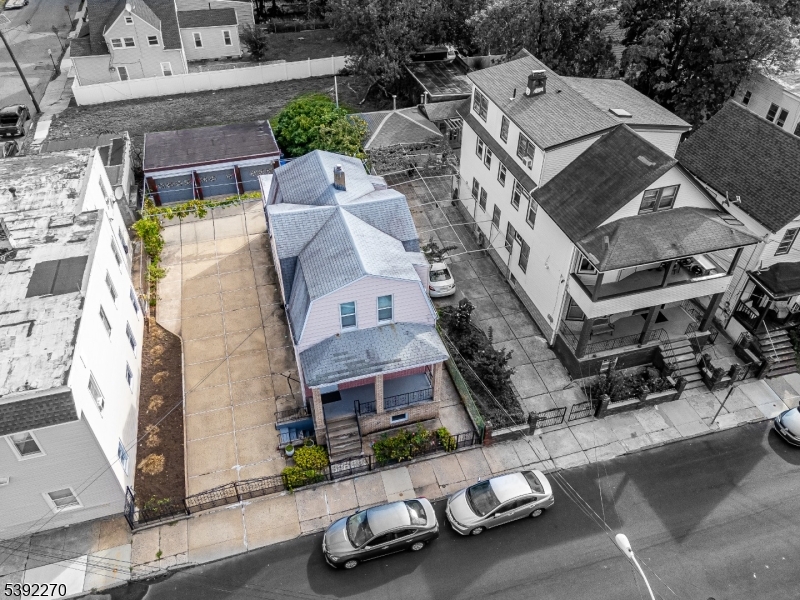 Irvington Twp., NJ 07111,5 Norwood Ave