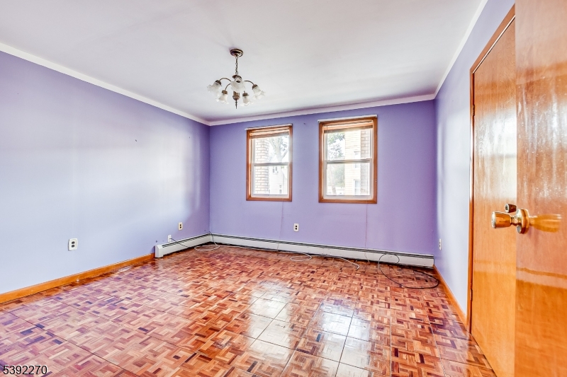 Irvington Twp., NJ 07111,5 Norwood Ave