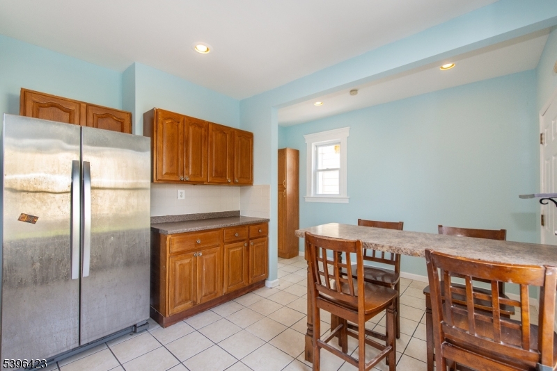 Kearny Town, NJ 07032,151 Laurel Ave