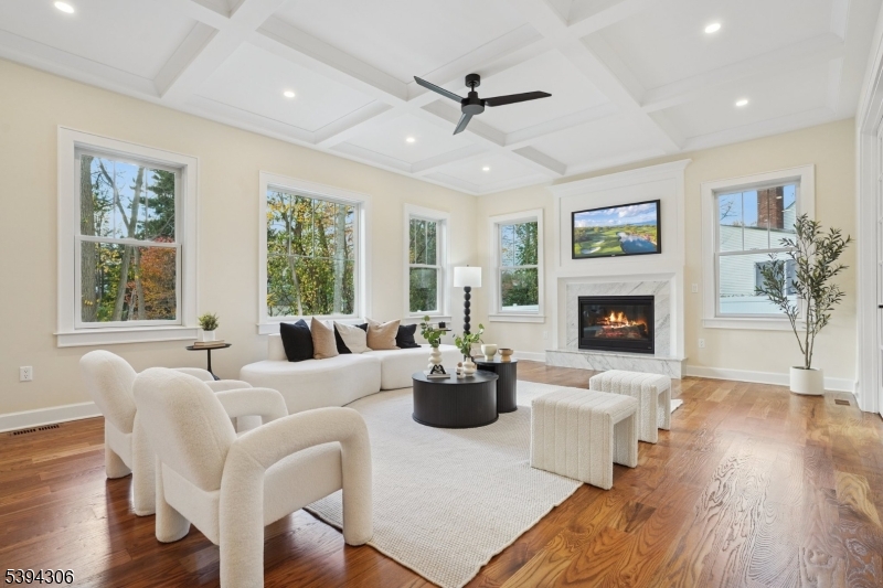 Westfield Town, NJ 07090,676 Vermont St