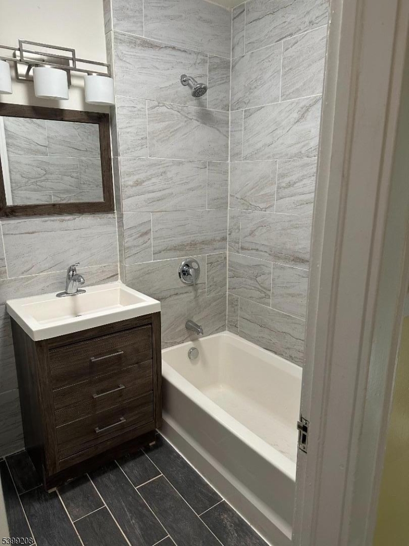 Irvington Twp., NJ 07111,58 Lincoln Pl #2