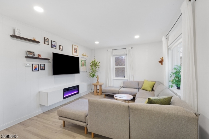 Denville Twp., NJ 07834,499 Diamond Spring Road