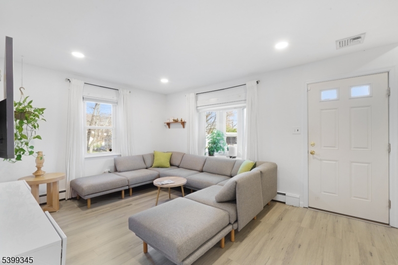 Denville Twp., NJ 07834,499 Diamond Spring Road