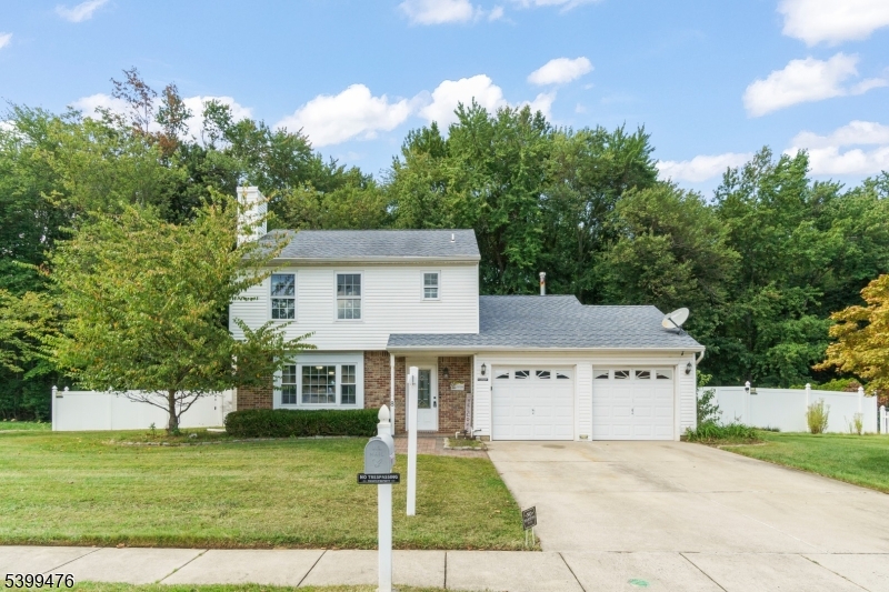 Burlington Twp., NJ 08016,8 Orangewood Ln