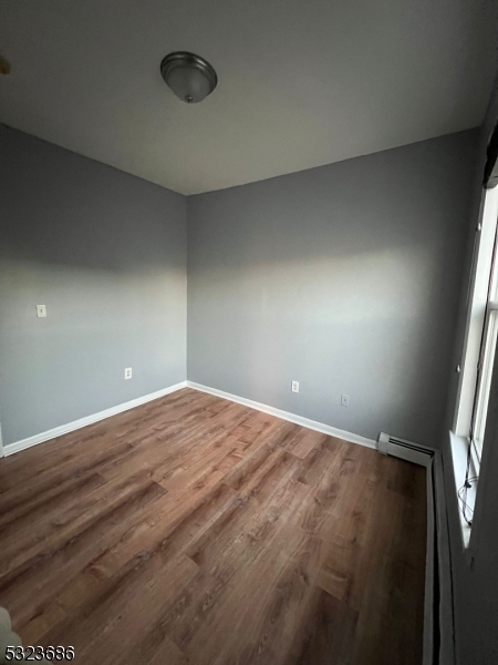 Elizabeth City, NJ 07206,95 1St St #2