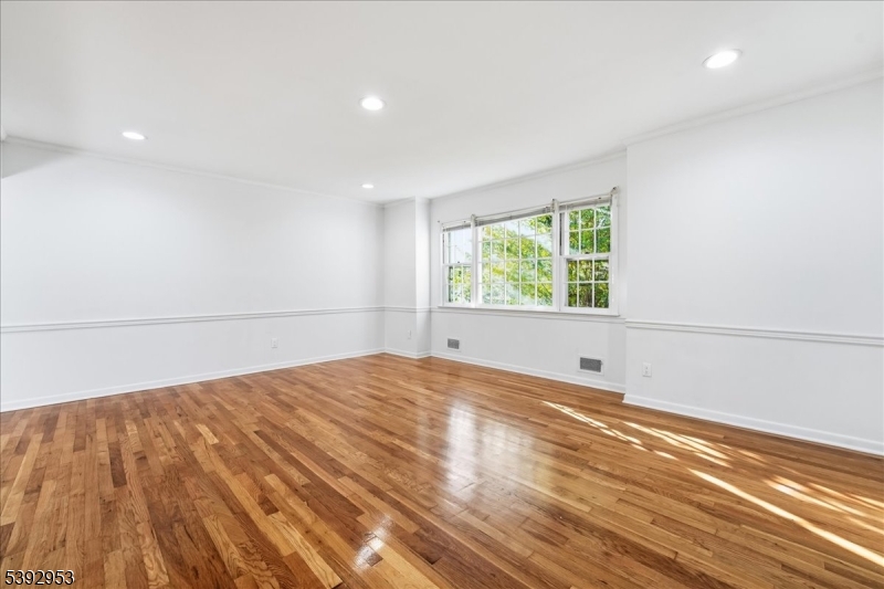 East Windsor Twp., NJ 08520,35 Brooktree Rd