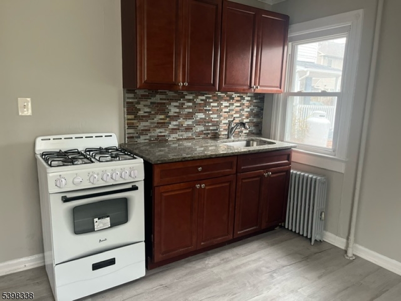 Rockaway Twp., NJ 07885,672 Mount Hope Ave #8