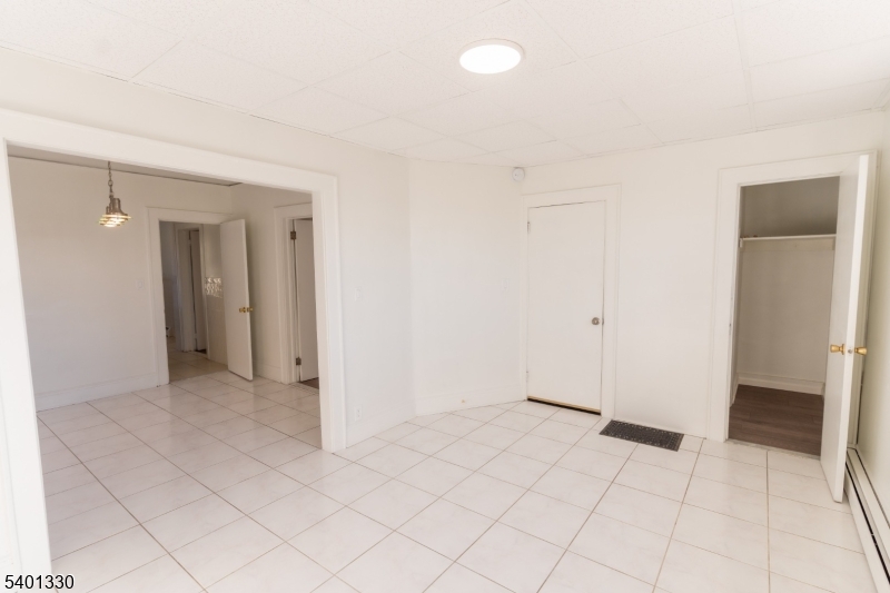 Elizabeth City, NJ 07206,123 Clark Pl