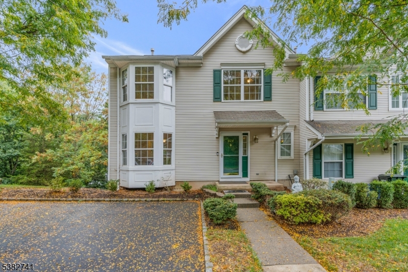 328 Enclave Ln,  Bedminster Twp.,  NJ 07921