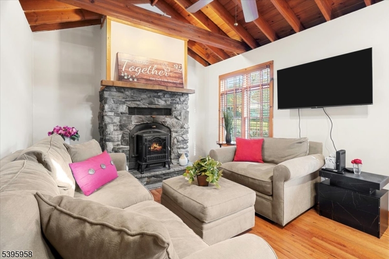 Hopatcong Boro, NJ 07874,18 Brendona Ave