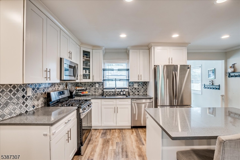 Rahway City, NJ 07065,741 Brookside Rd